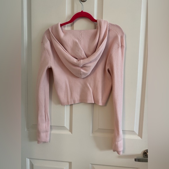 Brandy Melville Zip Up - Picture 2 of 2